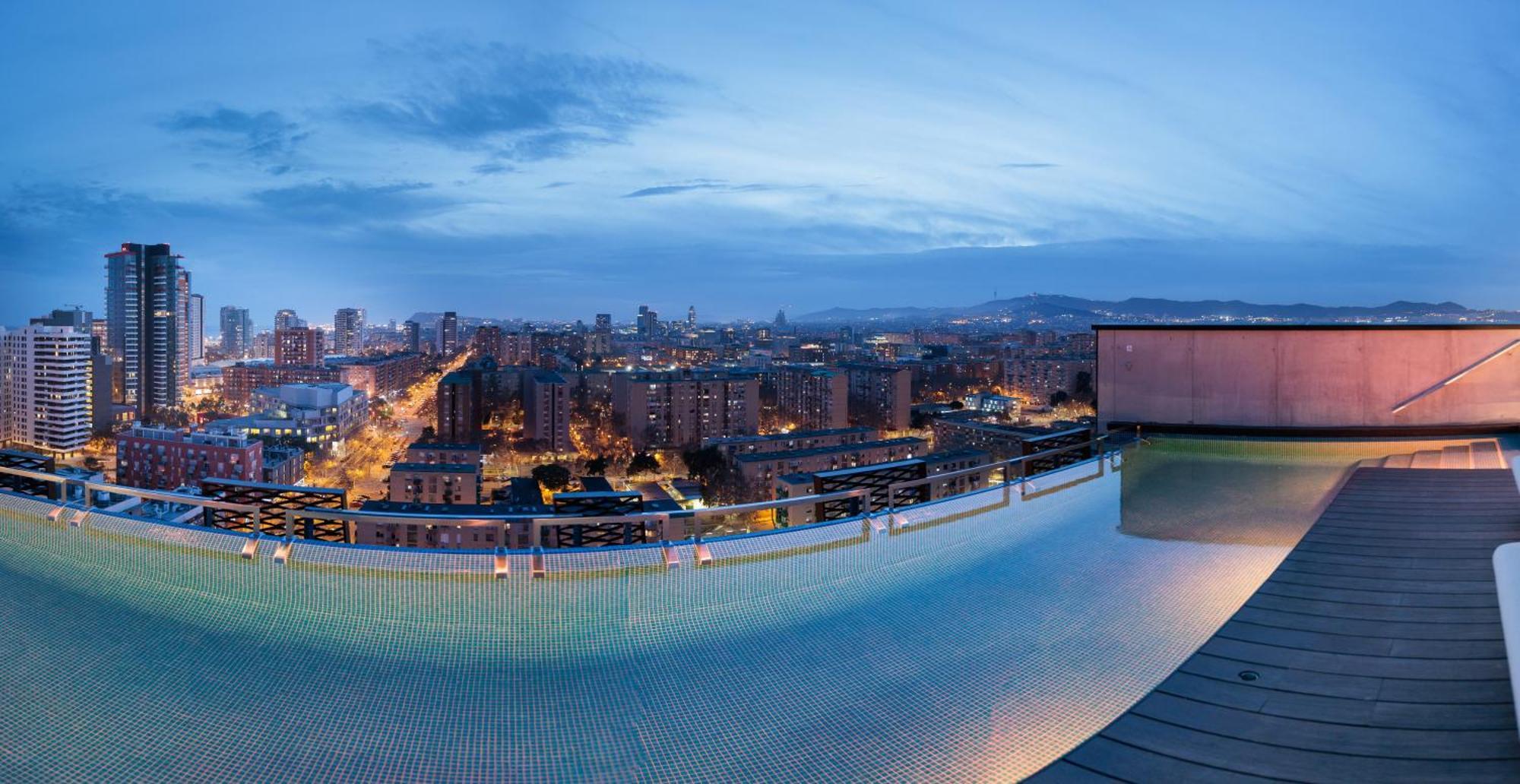 Tembo Barcelona Hotel Сант Адриа де Бесос Екстериор снимка