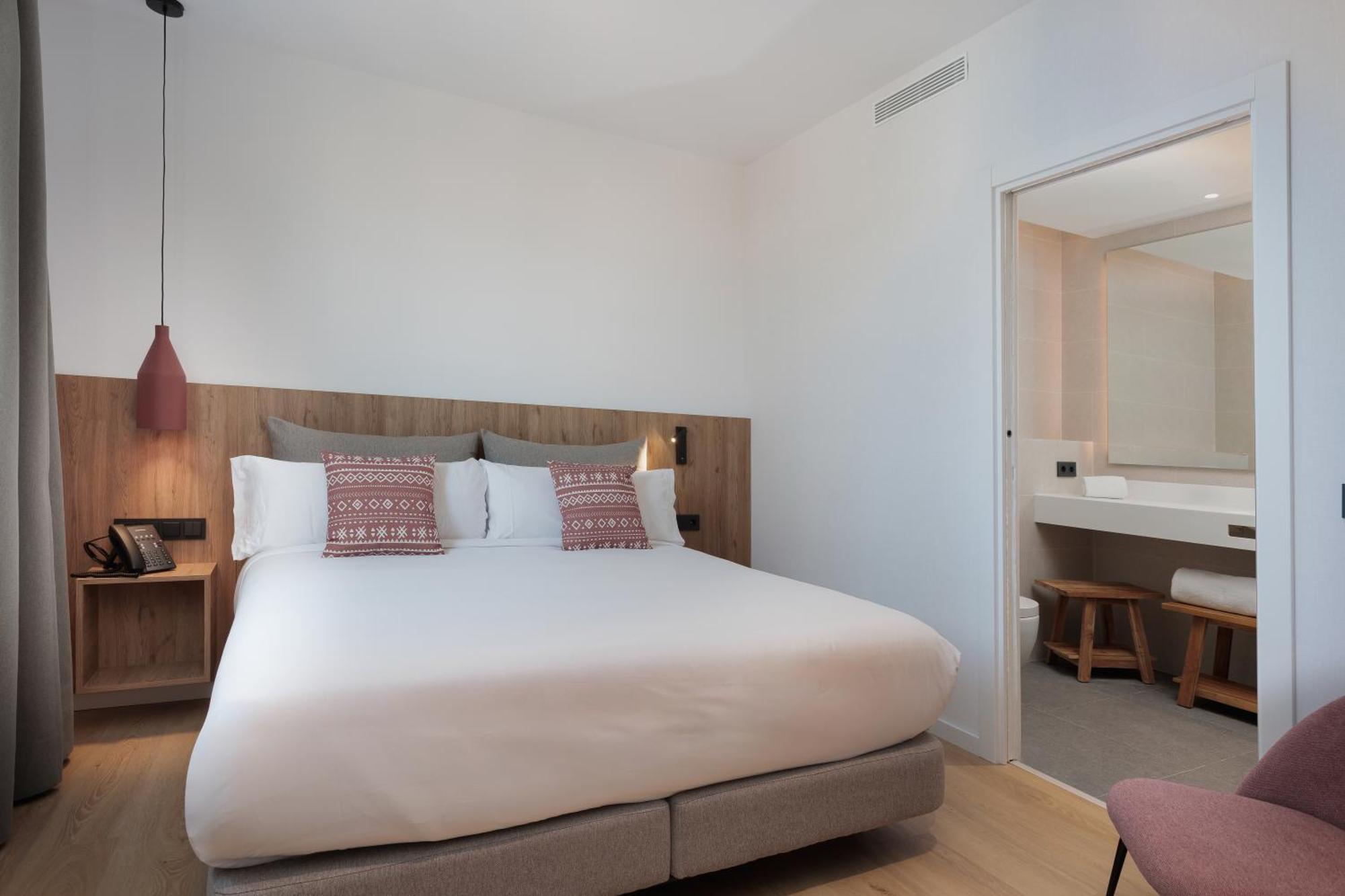 Tembo Barcelona Hotel Сант Адриа де Бесос Екстериор снимка