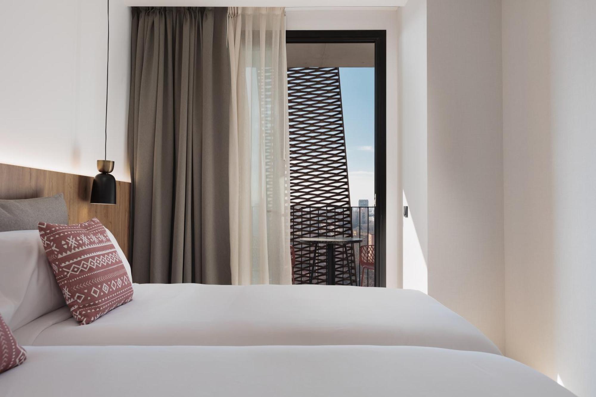 Tembo Barcelona Hotel Сант Адриа де Бесос Екстериор снимка