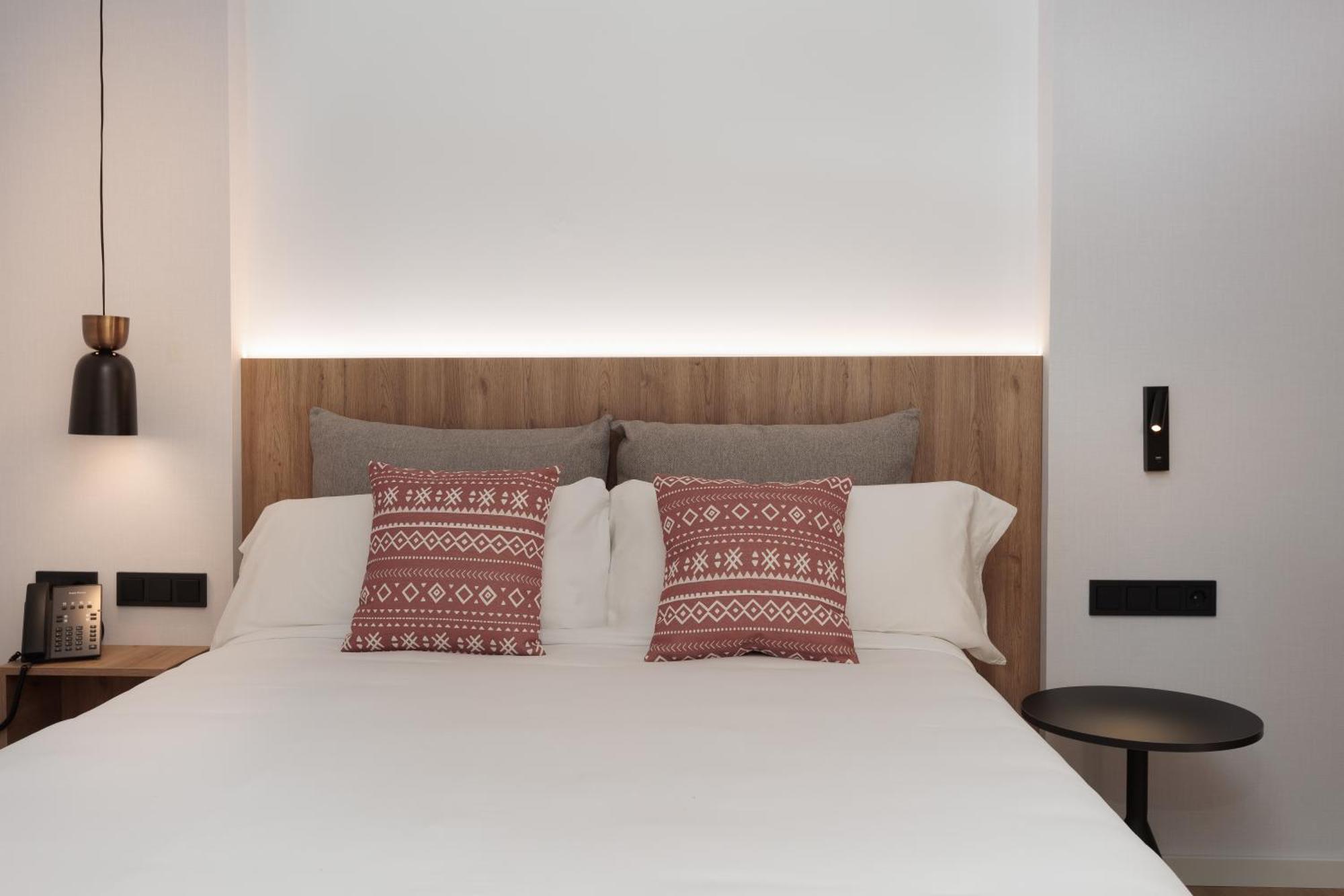 Tembo Barcelona Hotel Сант Адриа де Бесос Екстериор снимка