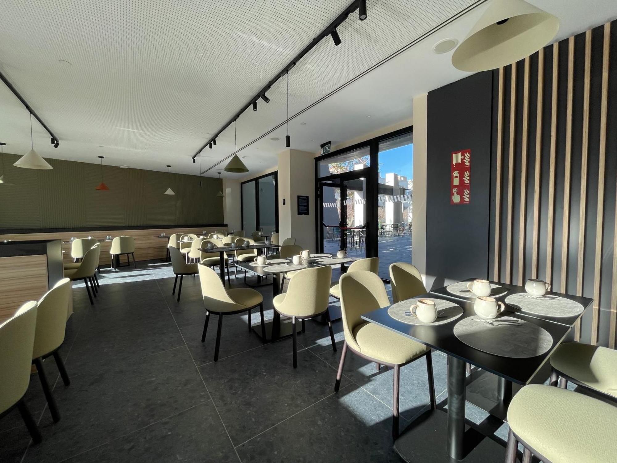 Tembo Barcelona Hotel Сант Адриа де Бесос Екстериор снимка