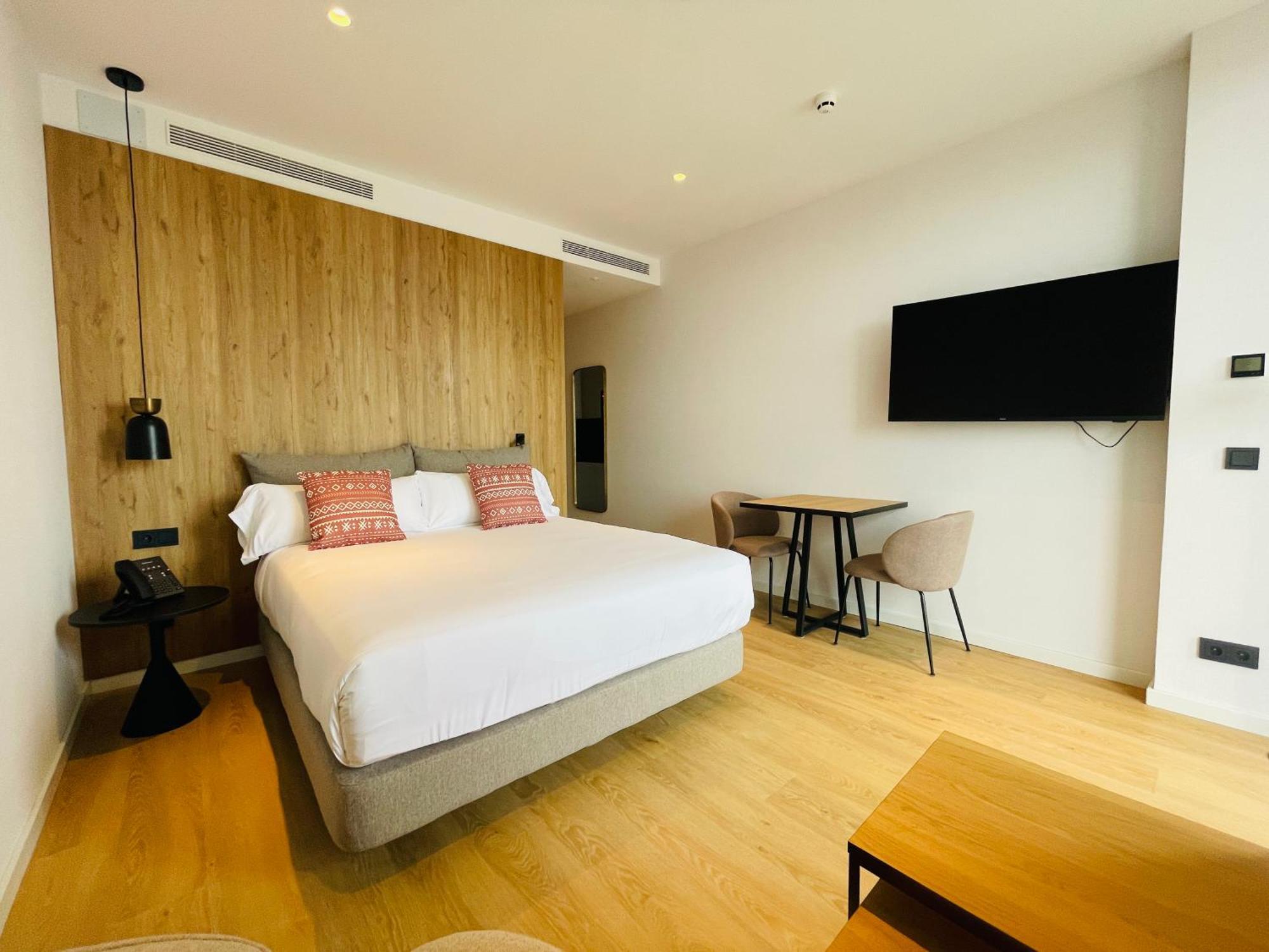 Tembo Barcelona Hotel Сант Адриа де Бесос Екстериор снимка